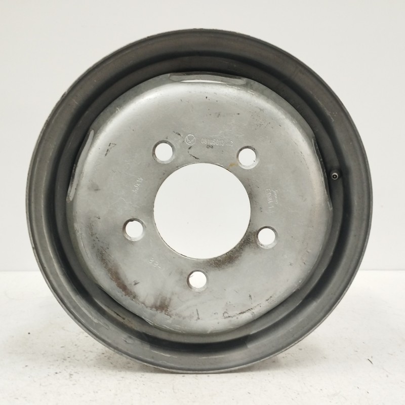 Recambio de llanta para nissan trade referencia OEM IAM 081050133C 5JX15 5H 5X160