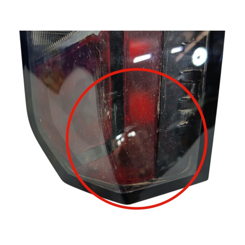 PILOTO TRASERO DERECHO R2X613N552BA