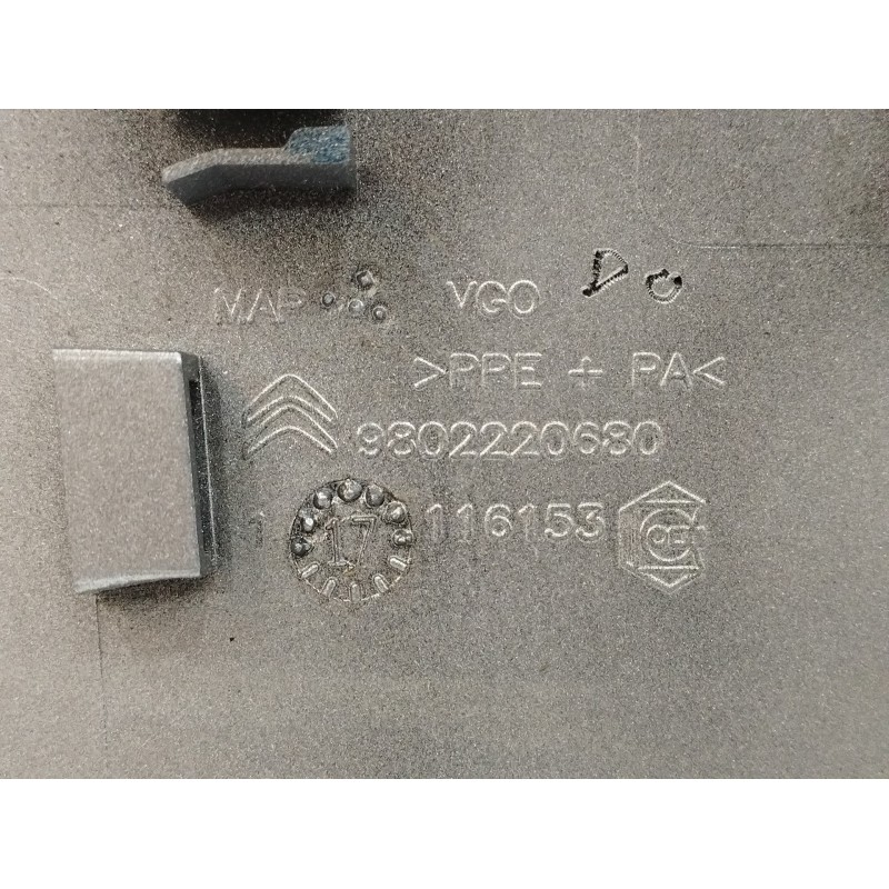 TAPA EXTERIOR COMBUSTIBLE