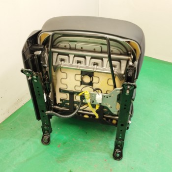 Recambio de asiento delantero derecho para ssangyong tivoli 1.5 g15dtf referencia OEM IAM   