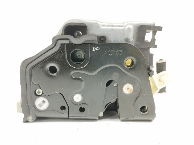 Recambio de cerradura puerta delantera derecha para audi a4 avant (8w5) 2.0 16v tdi referencia OEM IAM 8X1837016C Recambio de cerradura puerta delantera derecha para audi a4 avant (8w5) 2.0 16v tdi referencia OEM IAM 8X1837016C