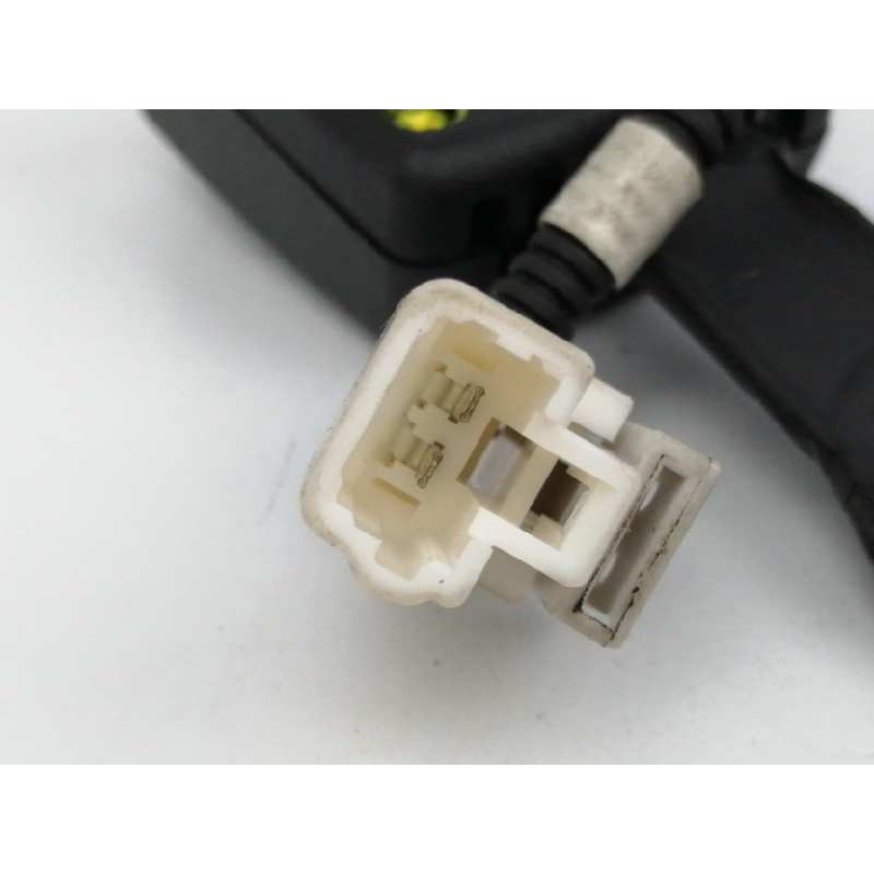 ENGANCHE CINTURON DERECHO DELANTERO