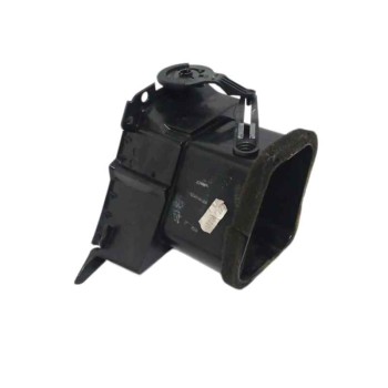 Recambio de rejilla aireadora para iveco daily furgón 2.3 diesel referencia OEM IAM  CENTRAL IZQUIERDA 