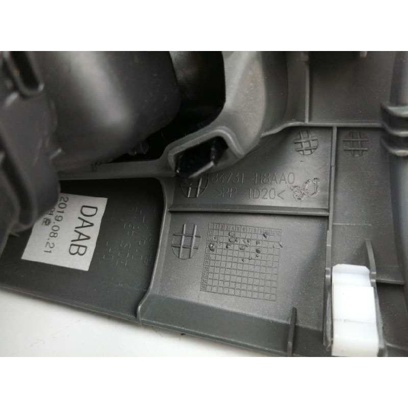 REJILLA AIREADORA DELANTERA IZQUIERDA CON DESPERFECTOS 84731H8AA0