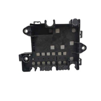 Recambio de caja reles / fusibles para iveco daily furgón 2.3 diesel referencia OEM IAM 5801585977  