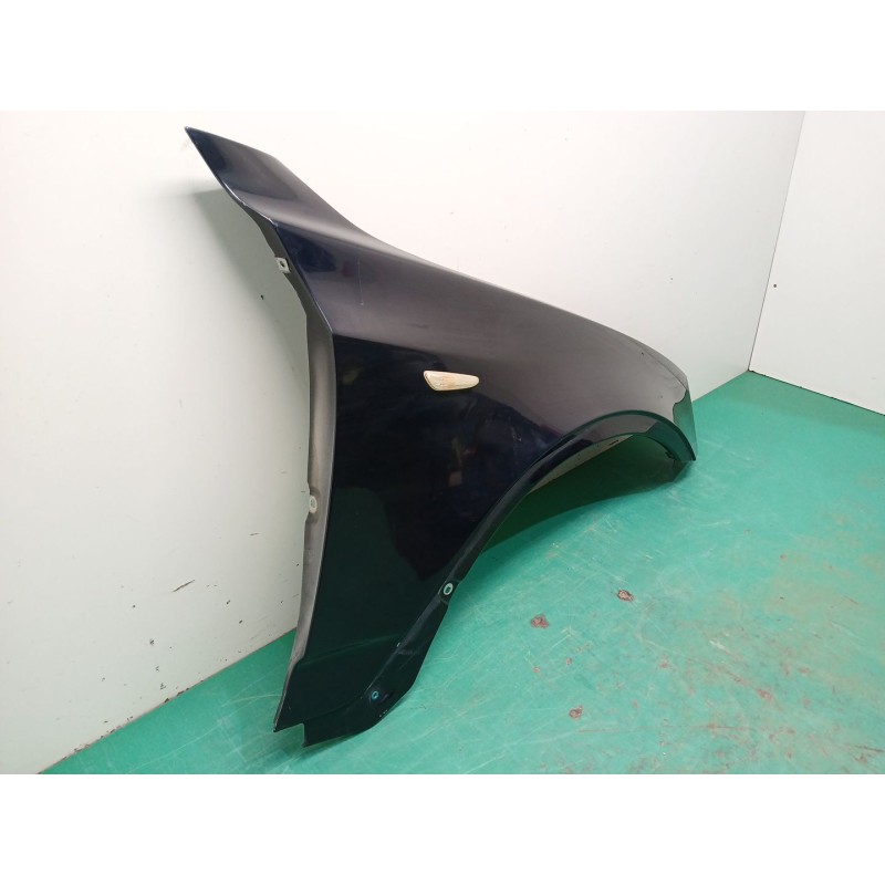 ALETA DELANTERA DERECHA