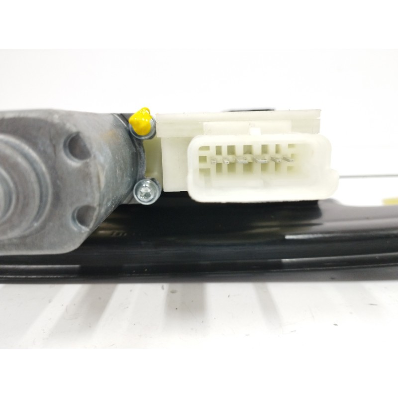 ELEVALUNAS TRASERO IZQUIERDO