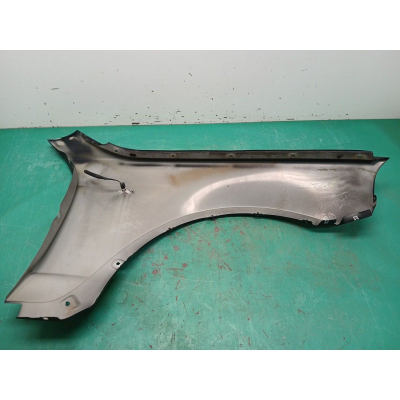 ALETA DELANTERA IZQUIERDA