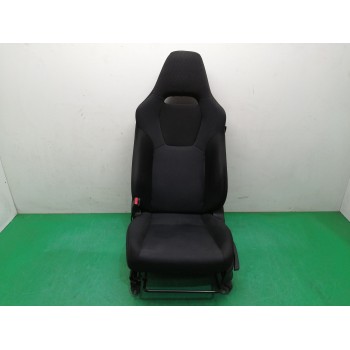 ASIENTO DELANTERO IZQUIERDO 