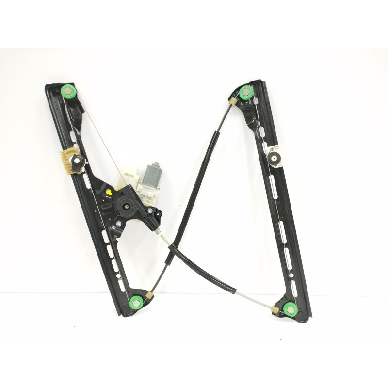 ELEVALUNAS DELANTERO DERECHO 9816271180