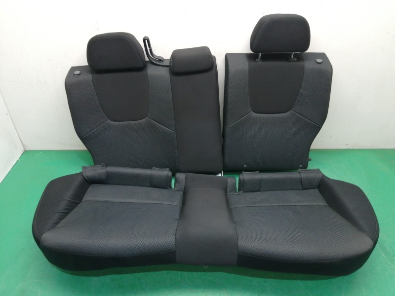 Recambio de asientos traseros para subaru impreza g12 2.0 diesel cat referencia OEM IAM Recambio de asientos traseros para subaru impreza g12 2.0 diesel cat referencia OEM IAM