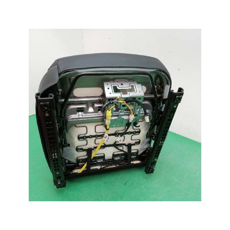 ASIENTO DELANTERO DERECHO