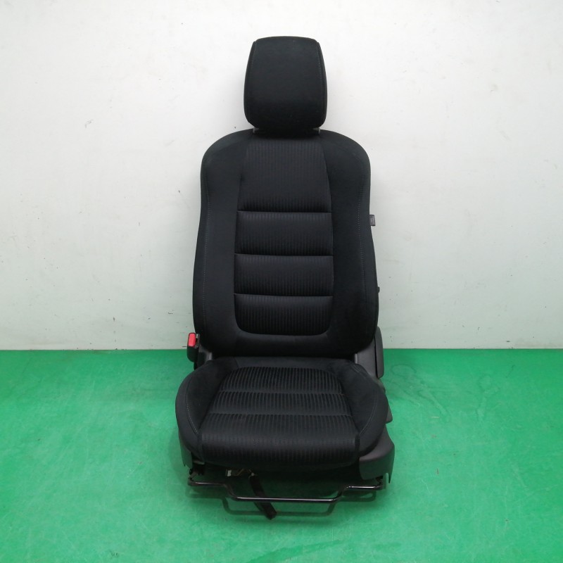 Recambio de asiento delantero izquierdo para mazda 6 station wagon (gj, gl) 2.2 d referencia OEM IAM   