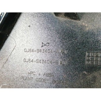 Recambio de moldura para ford kuga (cbs) referencia OEM IAM GJ54S43404A TRASERA PORTON NEGRO OBSERVAR FOTOS