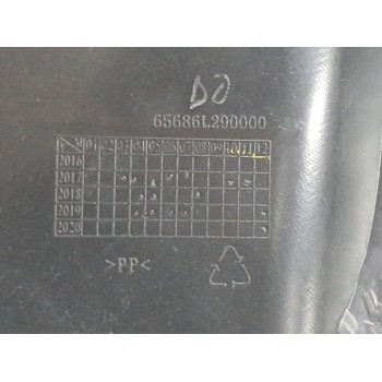 Recambio de carenado delantero derecho para benelli bn 125 bn 125 referencia OEM IAM 65686L290000 OBSERVAR FOTO 