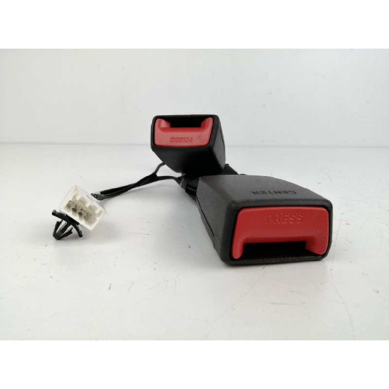 ENGANCHE CINTURON DERECHO TRASERO DOBLE