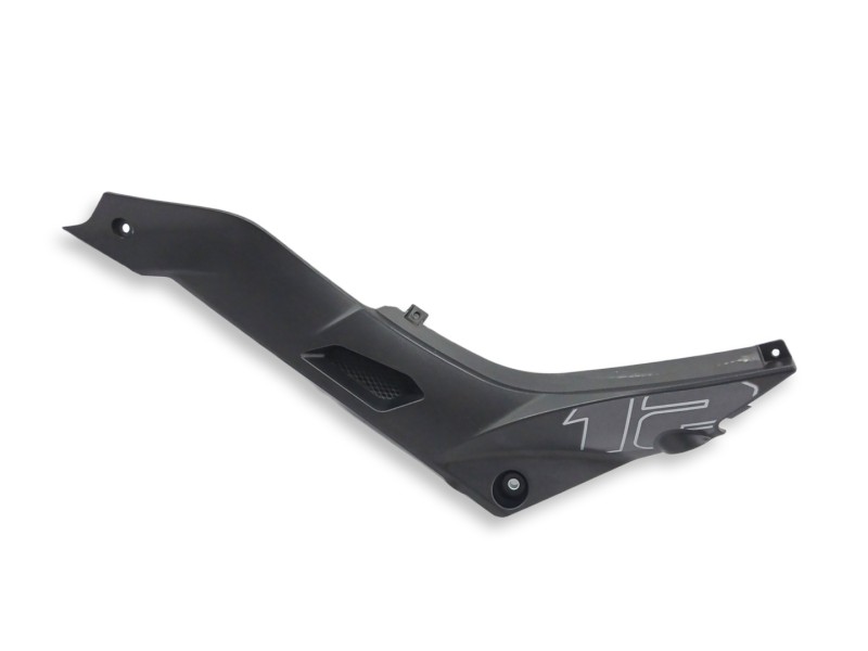 Recambio de carenado para benelli bn 125 bn 125 referencia OEM IAM 65601L290000 TRASERO IZQUIERDO Recambio de carenado para benelli bn 125 bn 125 referencia OEM IAM 65601L290000 TRASERO IZQUIERDO
