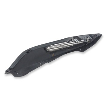 Recambio de carenado para benelli bn 125 bn 125 referencia OEM IAM 65921L290000 TRASERO DERECHO 