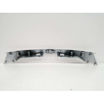 Recambio de moldura para ford kuga (cbs) referencia OEM IAM GJ54S43404A TRASERA PORTON BLANCO PERLA