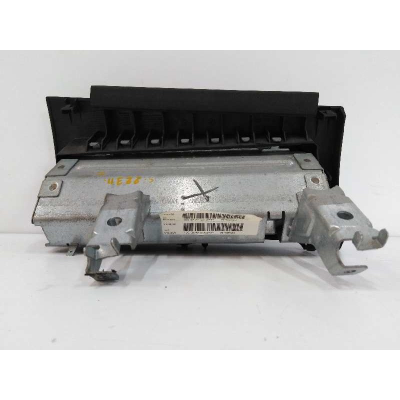 AIRBAG DELANTERO IZQUIERDO DE RODILLAS