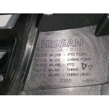 Recambio de rejilla delantera para nissan np300 pick-up (d23) referencia OEM IAM 623104KJ0C CROMADO 