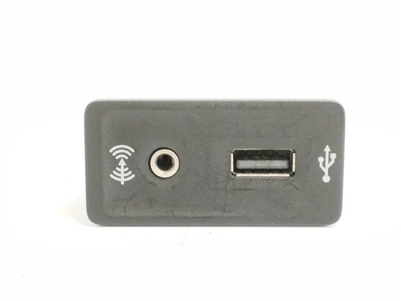 Recambio de modulo electronico para seat leon (5f1) 1.6 tdi referencia OEM IAM 5G0035222 USB AUXILIAR 