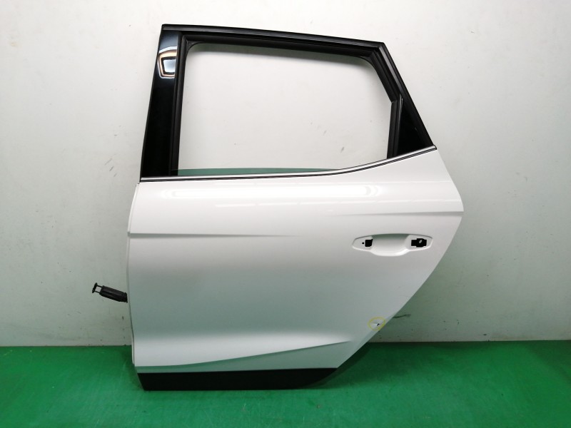 Recambio de puerta trasera izquierda para seat arona (kj7, kjp) 1.0 tsi referencia OEM IAM  NECESITA REPARACION 