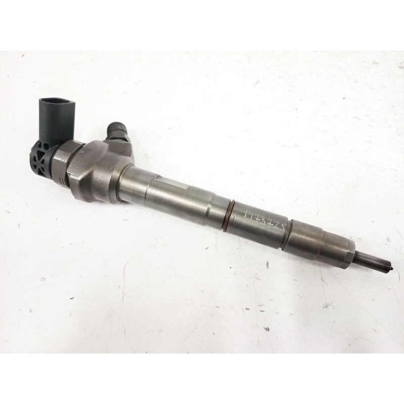 Recambio de inyector para volkswagen scirocco iii (137, 138) 2.0 tdi referencia OEM IAM 03L130277L 0445110369 