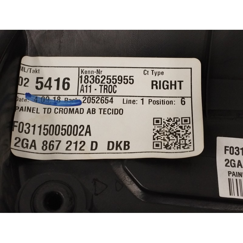 GUARNECIDO PUERTA TRASERA DERECHA NEGRO