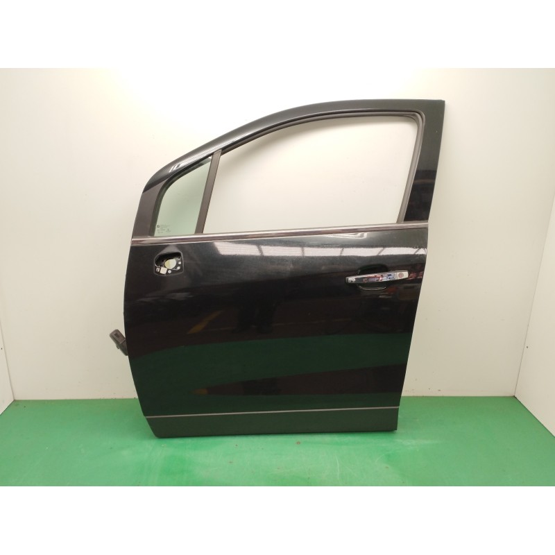 Recambio de puerta delantera izquierda para chevrolet trax 1.7 diesel cat referencia OEM IAM 95371048 OBSERVAR FOTOS 