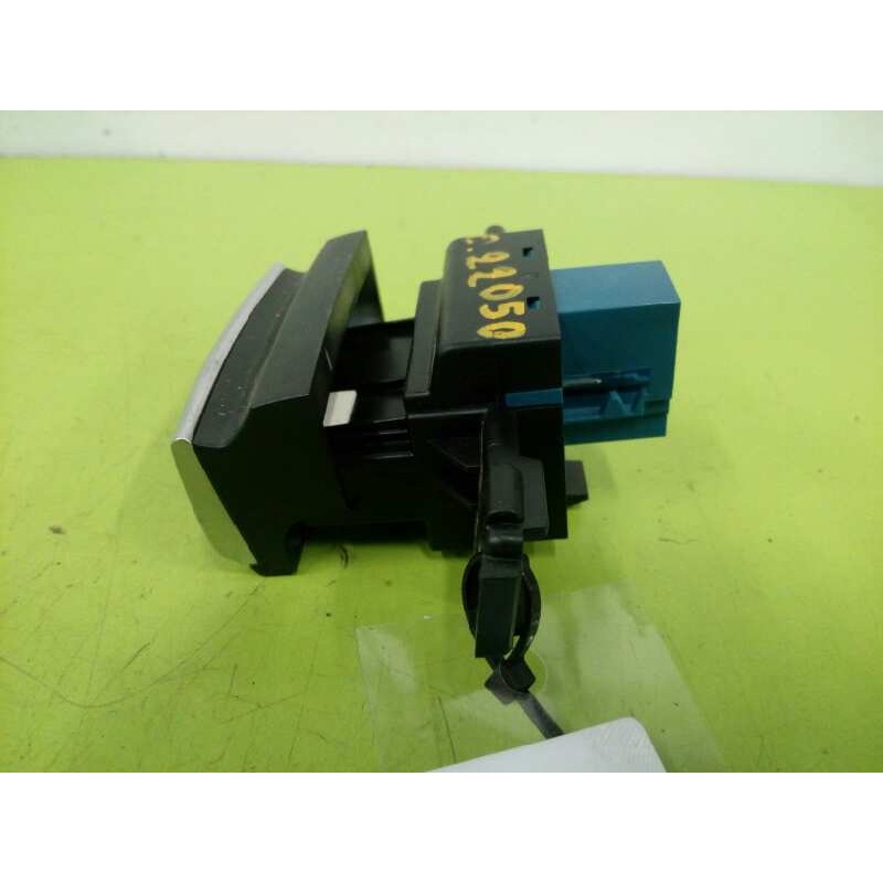 PALANCA FRENO DE MANO INTERRUPTOR 032142601