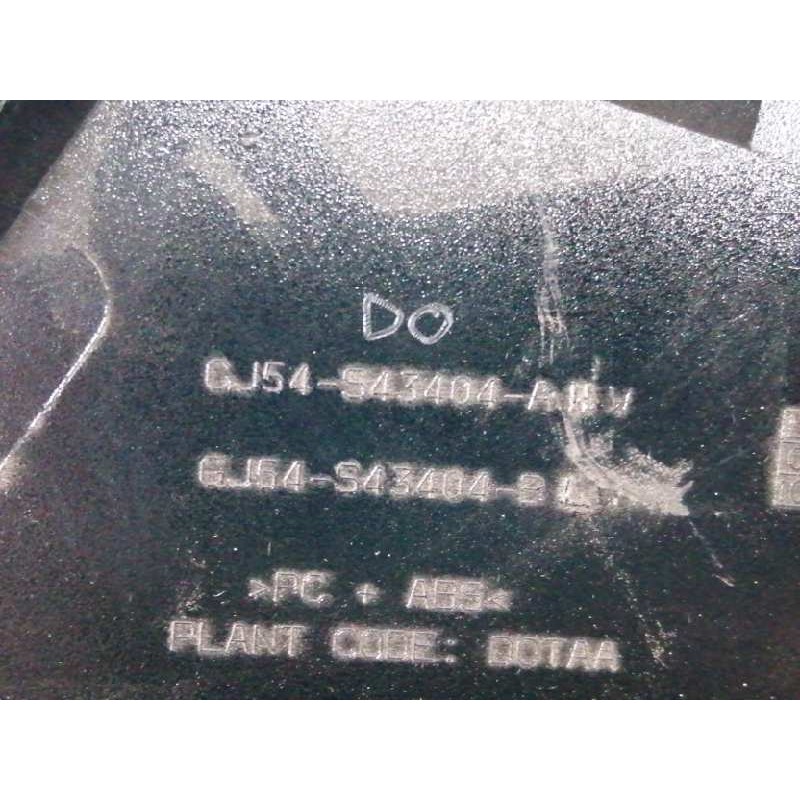 MOLDURA TRASERA PORTON NEGRO OBSERVAR FOTOS