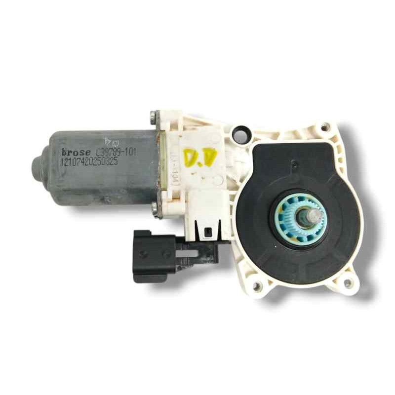 Recambio de motor elevalunas delantero derecho para jaguar f-pace (x761) 2.0 td4 awd referencia OEM IAM C39789101  