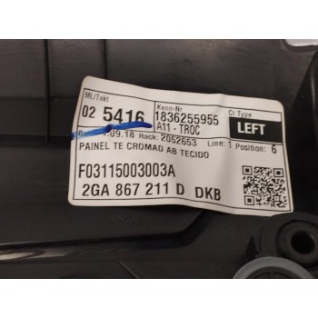 Recambio de guarnecido puerta trasera izquierda para volkswagen t-roc 1.0 tsi referencia OEM IAM 2GA867211 NEGRO 