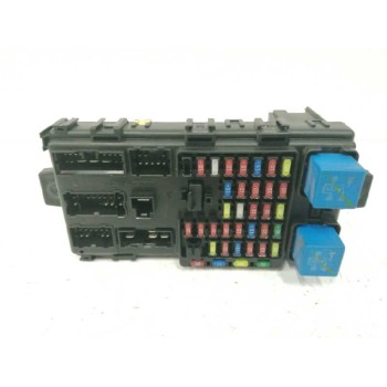 Recambio de caja reles / fusibles para hyundai santa fe (sm) 2.0 crdi cat referencia OEM IAM 9118826105 OBSERVAR FOTOS 
