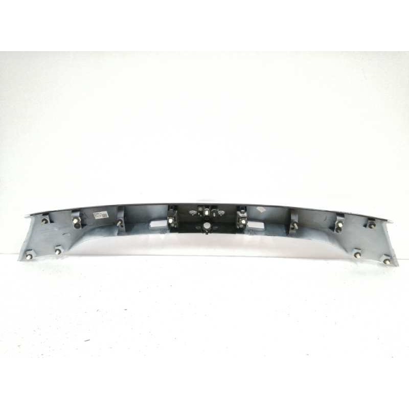 MOLDURA TRASERA PORTON BLANCO OBSERVAR FOTOS