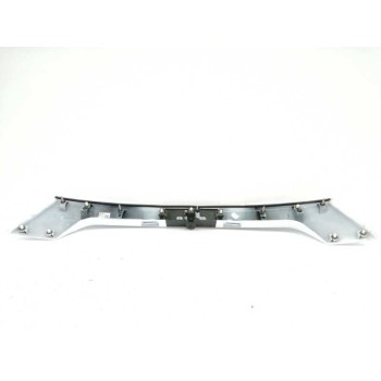 Recambio de moldura para ford kuga (cbs) referencia OEM IAM GJ54S43404A TRASERA PORTON BLANCO OBSERVAR FOTOS