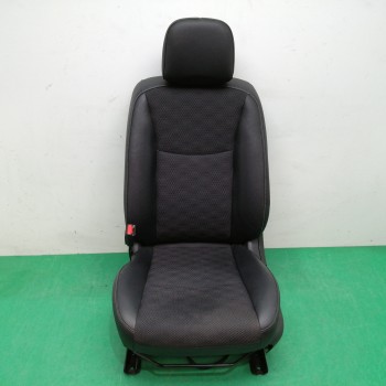 ASIENTO DELANTERO IZQUIERDO 