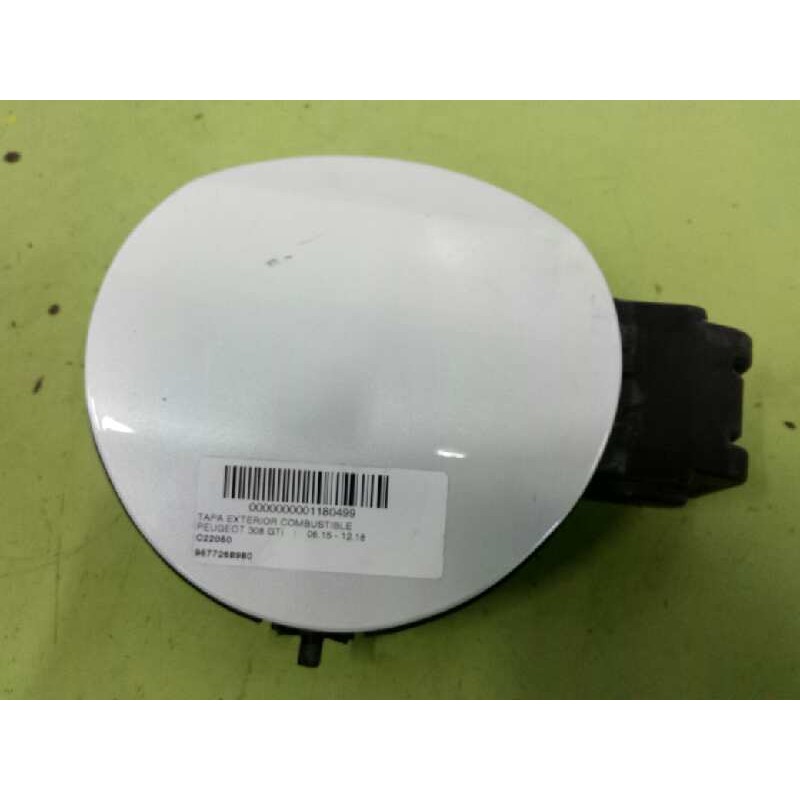 TAPA EXTERIOR COMBUSTIBLE