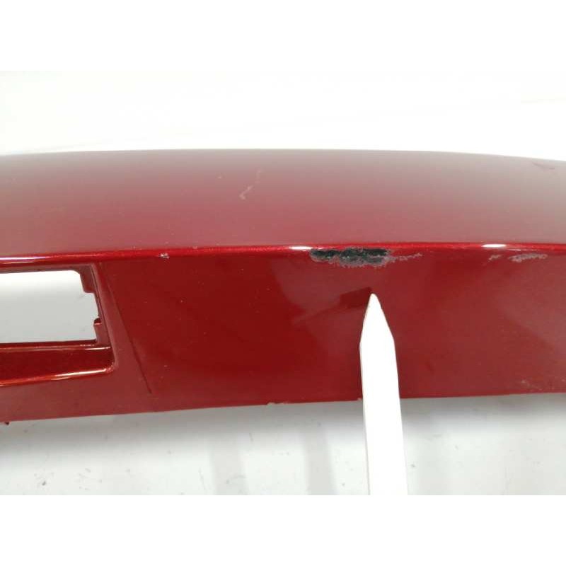 MOLDURA TRASERA PORTON GRANATE OBSERVAR FOTOS