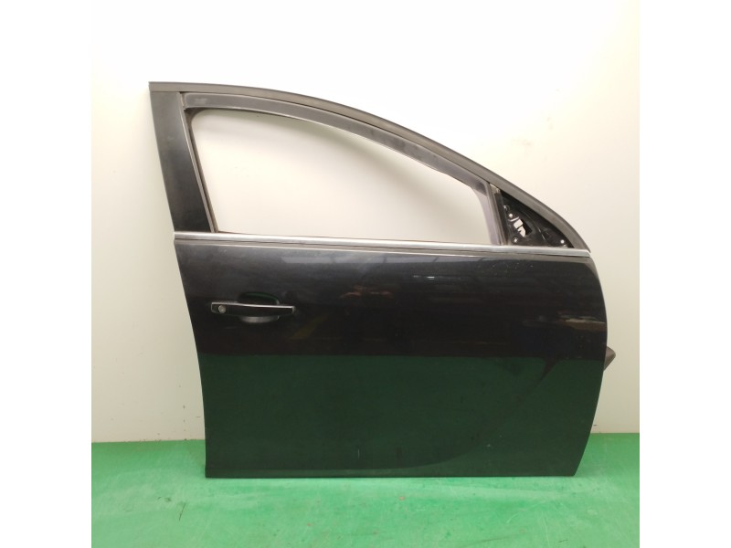 Recambio de puerta delantera derecha para opel insignia berlina 2.0 16v cdti referencia OEM IAM Recambio de puerta delantera derecha para opel insignia berlina 2.0 16v cdti referencia OEM IAM