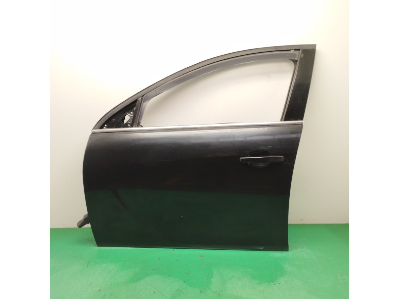 Recambio de puerta delantera izquierda para opel insignia berlina 2.0 16v cdti referencia OEM IAM Recambio de puerta delantera izquierda para opel insignia berlina 2.0 16v cdti referencia OEM IAM