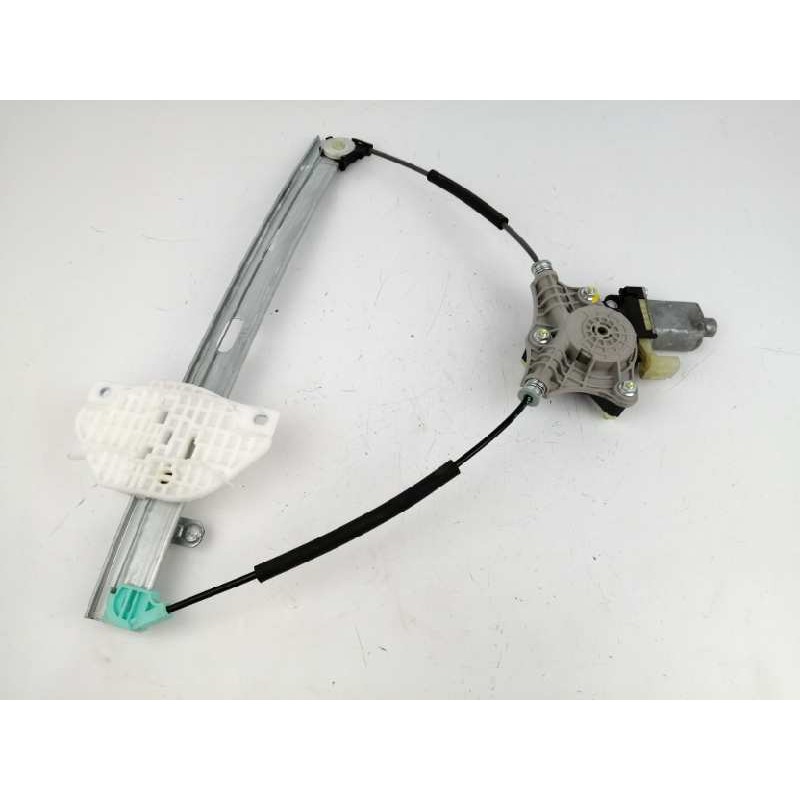 ELEVALUNAS DELANTERO DERECHO F00S1W2196