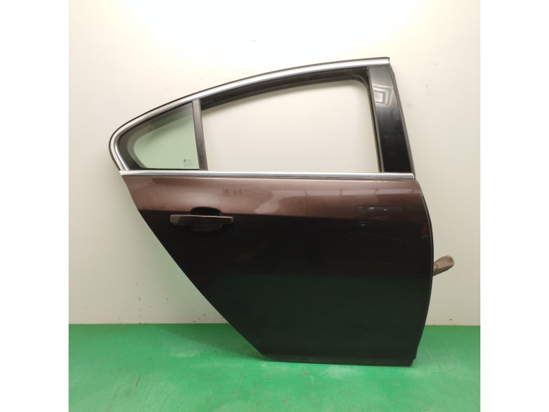 Recambio de puerta trasera derecha para opel insignia berlina 2.0 cdti cat referencia OEM IAM Recambio de puerta trasera derecha para opel insignia berlina 2.0 cdti cat referencia OEM IAM