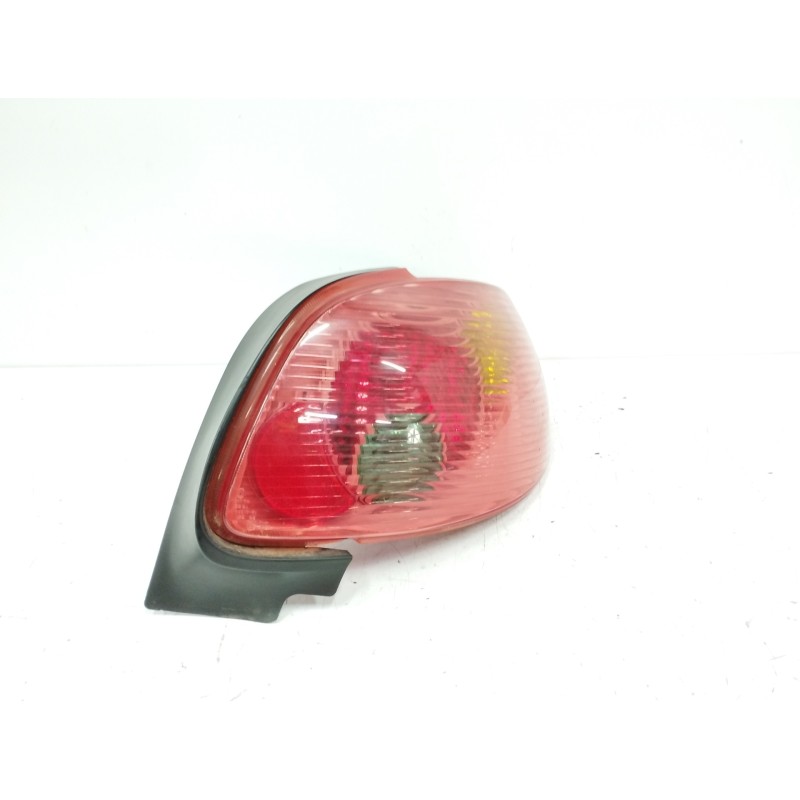 Recambio de piloto trasero derecho para peugeot 206 cc 1.6 16v cat referencia OEM IAM   