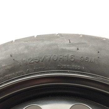 Recambio de neumatico repuesto para seat leon (1p1) 1.9 tdi referencia OEM IAM 1K0601027F 3,5JX16H2 ET25,5 