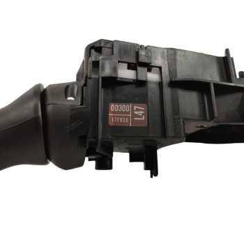 Recambio de mando luces para toyota yaris 1.5 16v cat referencia OEM IAM 0D300  