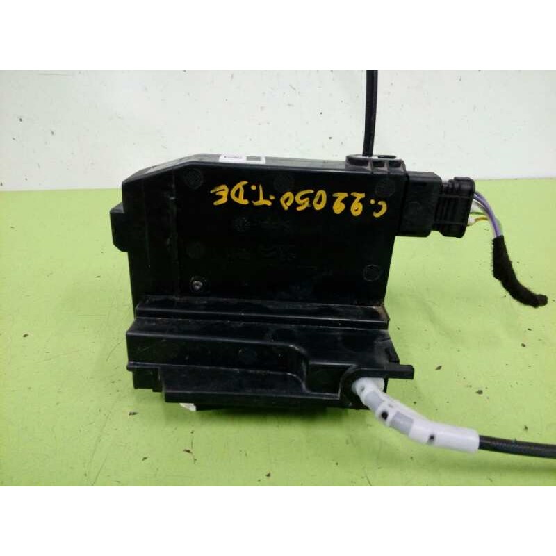 CERRADURA PUERTA TRASERA DERECHA