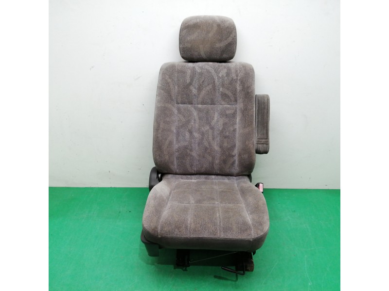 Recambio de asiento delantero derecho para isuzu trooper 3.0 dti (3-trg.) referencia OEM IAM Recambio de asiento delantero derecho para isuzu trooper 3.0 dti (3-trg.) referencia OEM IAM