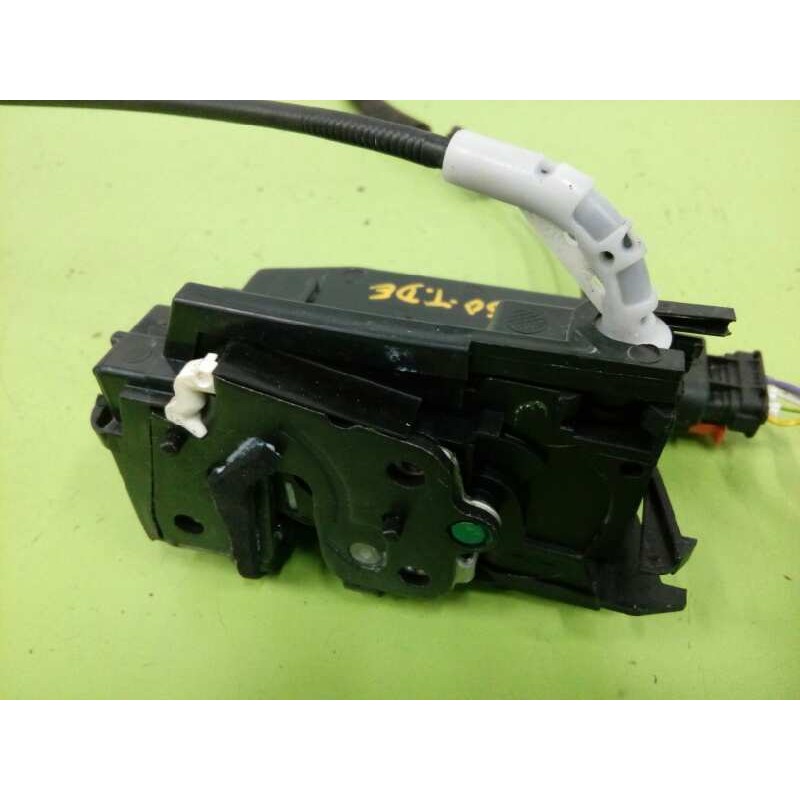 CERRADURA PUERTA TRASERA DERECHA